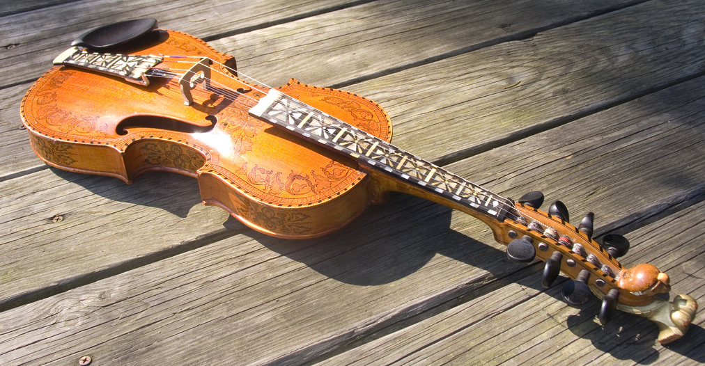 Hardingfele_high_crop